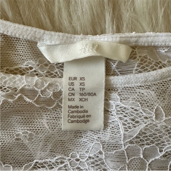 H&M Lacy Blouse - Picture 5 of 5